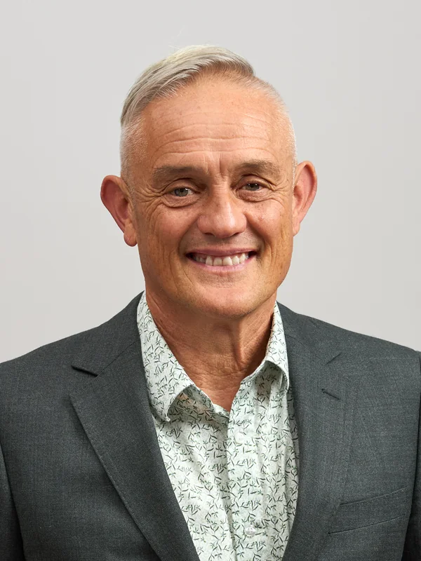 Lee Eagle, Director